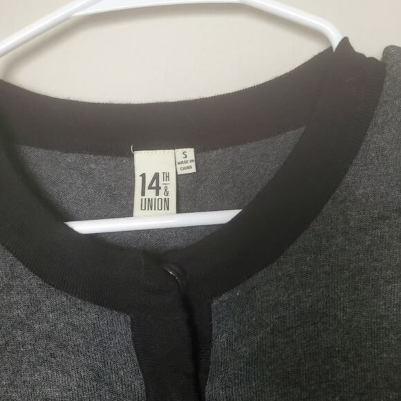 14TH & UNION Womens Cardigan SZ S Gray Black Snap Button Dark Academia Minimal - Picture 3 of 11